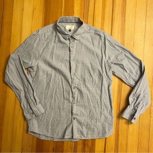 Two long sleeve men’s casual shirts. Like new.